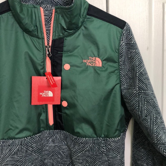 The North Face Half ZIP - Picture 2 of 5